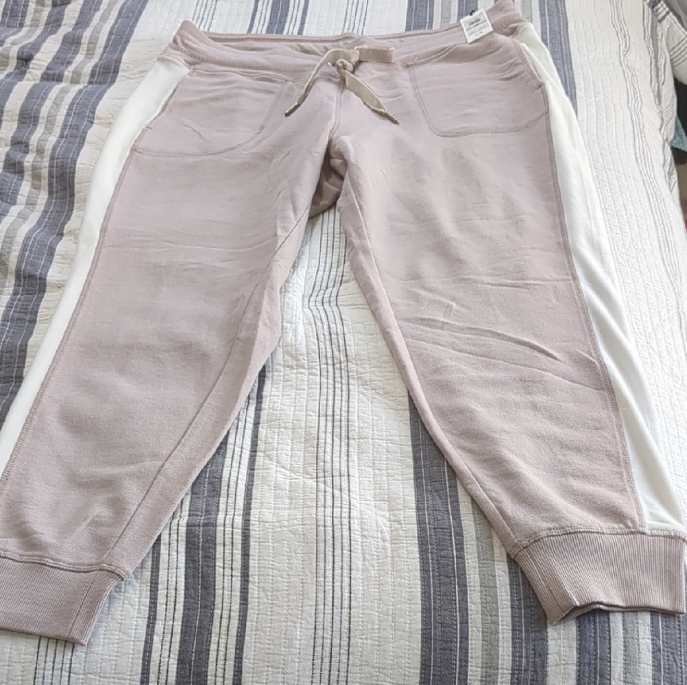Calvin Klein Tan and White Sweatpants Relaxed Fit
